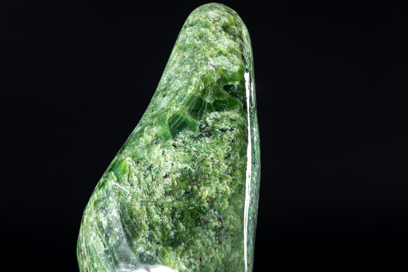 Formosa Jade 洄瀾玉-Superior Quality Taiwan Jade Desktop Viewing Stone (B2 ...